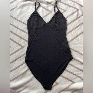 VGUC Forever 21 Black V-neck Soft Ribbed Bodysuit Size Small S